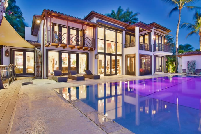 The beaches and nightlife of Miami make it a top celebrity hotspot. This tropical waterfront home enjoys a star-studded location in the Venetian Islands, a cluster of ultra-exclusive residential islands in Biscayne Bay. The beaches and nightlife of Miami make it a top celebrity hotspot. This tropical waterfront home enjoys a star-studded location in the Venetian Islands, a cluster of ultra-exclusive residential islands in Biscayne Bay.