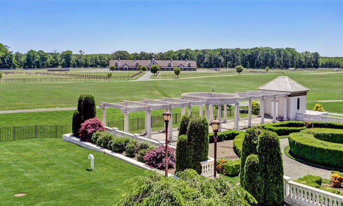 Discovery Stables, a 160-acre horse farm dedicated to the breeding, sale, and racing of Thoroughbreds, is strategically located in the heart of the Northeast horse-racing industry. Discovery Manor, a 160-acre horse farm dedicated to the breeding, sale, and racing of Thoroughbreds, is strategically located in the heart of the Northeast horse-racing industry.