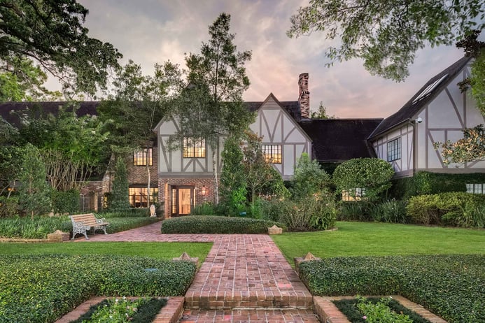 With its tennis court, golf course, and professional gym, this home in Houston is akin to a private country club.