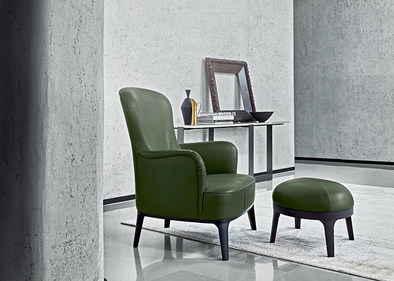 Flexform’s Mood collection takes inspiration from furnishings produced in Europe during the last century, finding a balance between classical elegance and contemporary eclecticism.