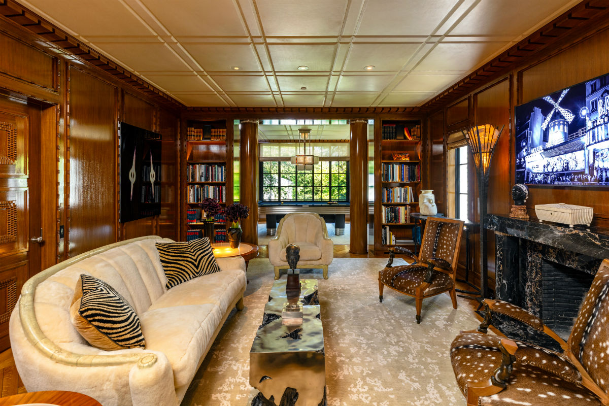 The library offers a warm and cozy after-dinner meeting place.